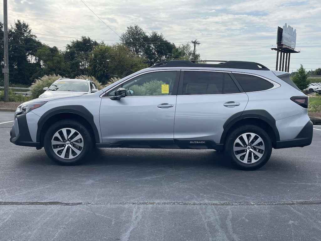 Used 2024 Subaru Outback Premium SUV