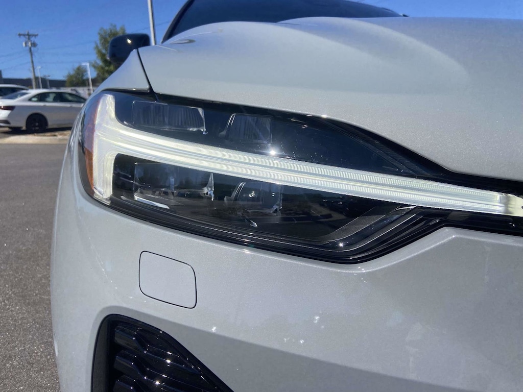 New 2026 Volvo XC60 B5 Plus SUV