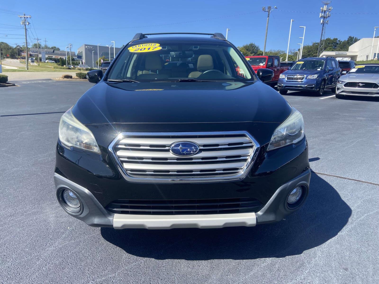 2017 Subaru Outback 2.5i Limited photo 2