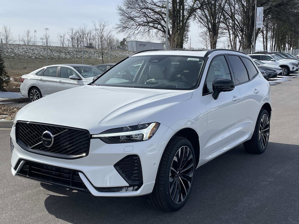 New 2026 Volvo XC60 B5 Ultra SUV