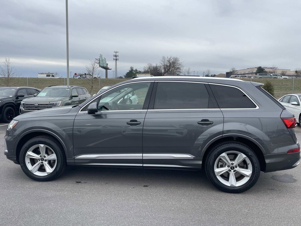 Used 2024 Audi Q7 45 Premium SUV