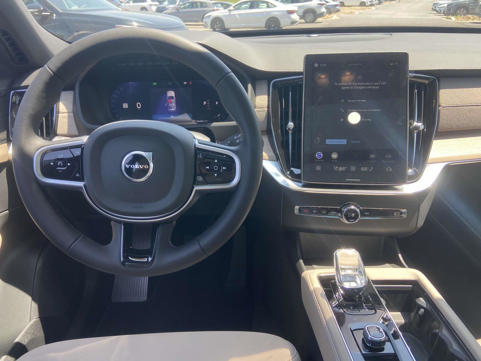 2026 Volvo XC90 Plus - Photo 15