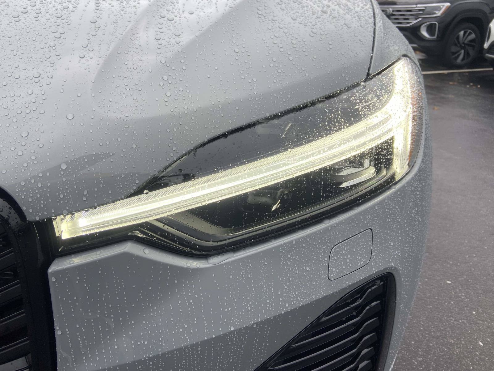 2026 Volvo XC60 Plus - Photo 5