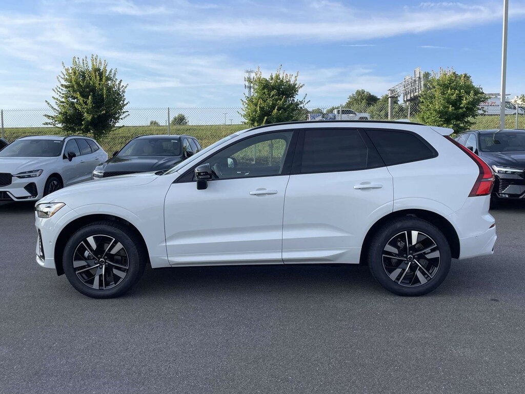 New 2026 Volvo XC60 B5 Plus SUV