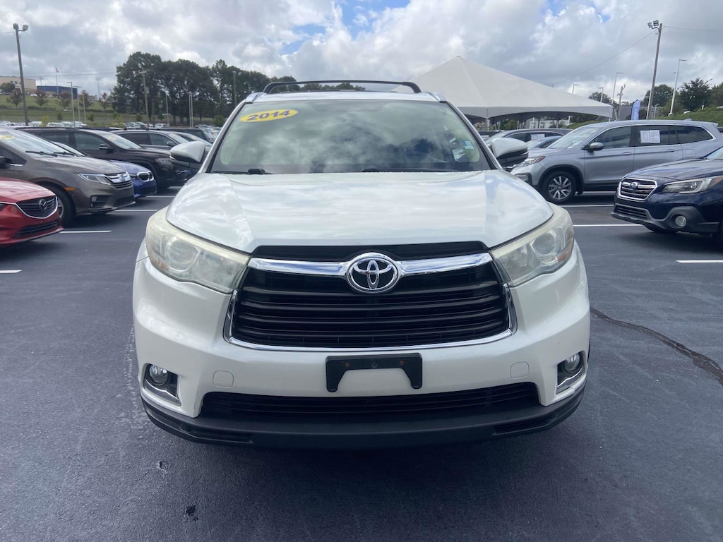 Used 2014 Toyota Highlander Limited V6 SUV