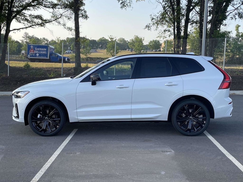 New 2026 Volvo XC60 B5 Ultra Black Edition SUV