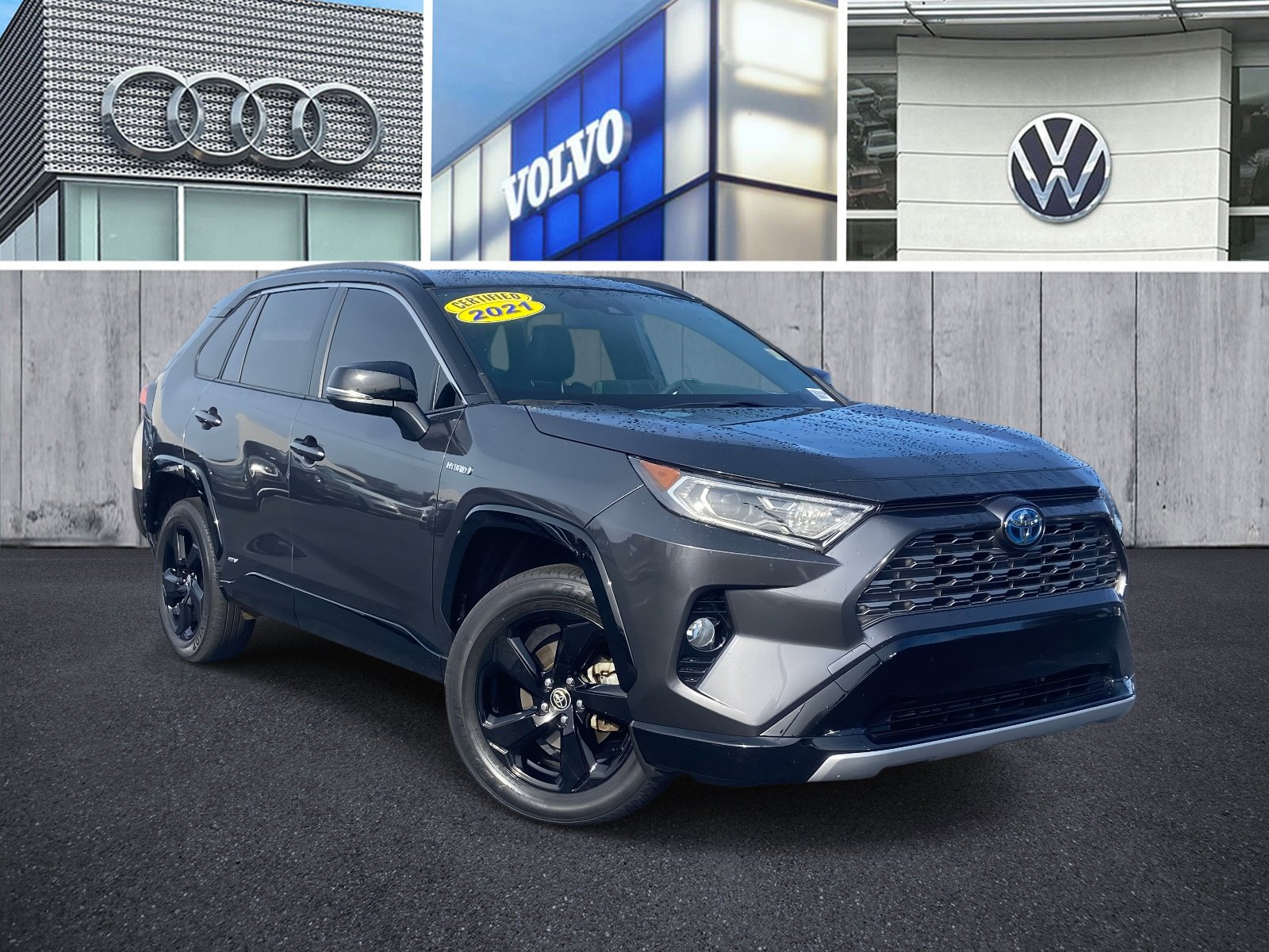 2021 Toyota RAV4 XSE's photo
