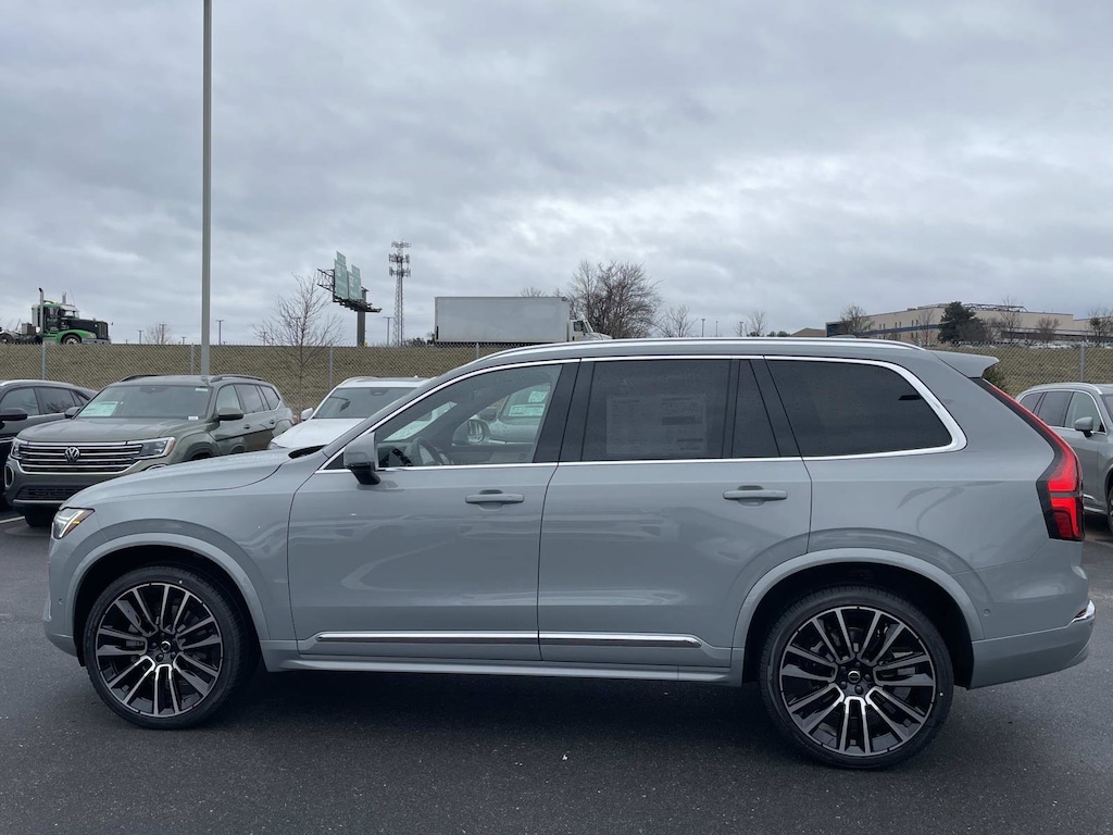 New 2026 Volvo XC90 B6 Plus 7-Seater SUV