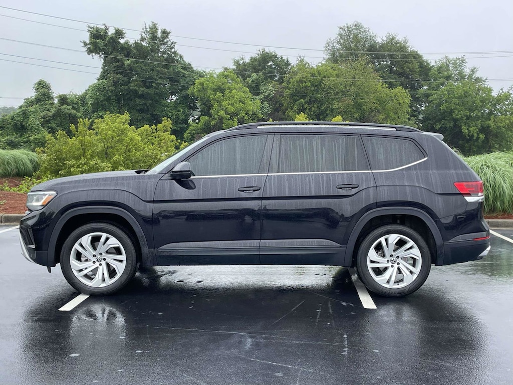 Used 2023 Volkswagen Atlas 2.0T SE w/Technology SUV