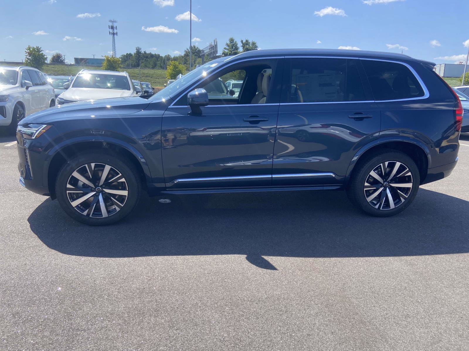 2026 Volvo XC90 Core - Photo 6