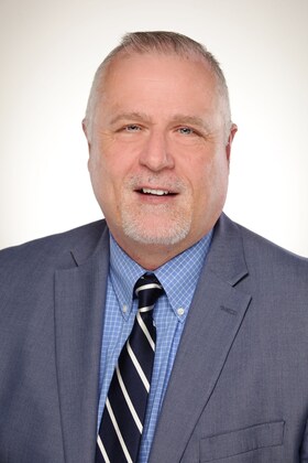 Staff member Shawn Evans from ID_8d6b1f3c24ce