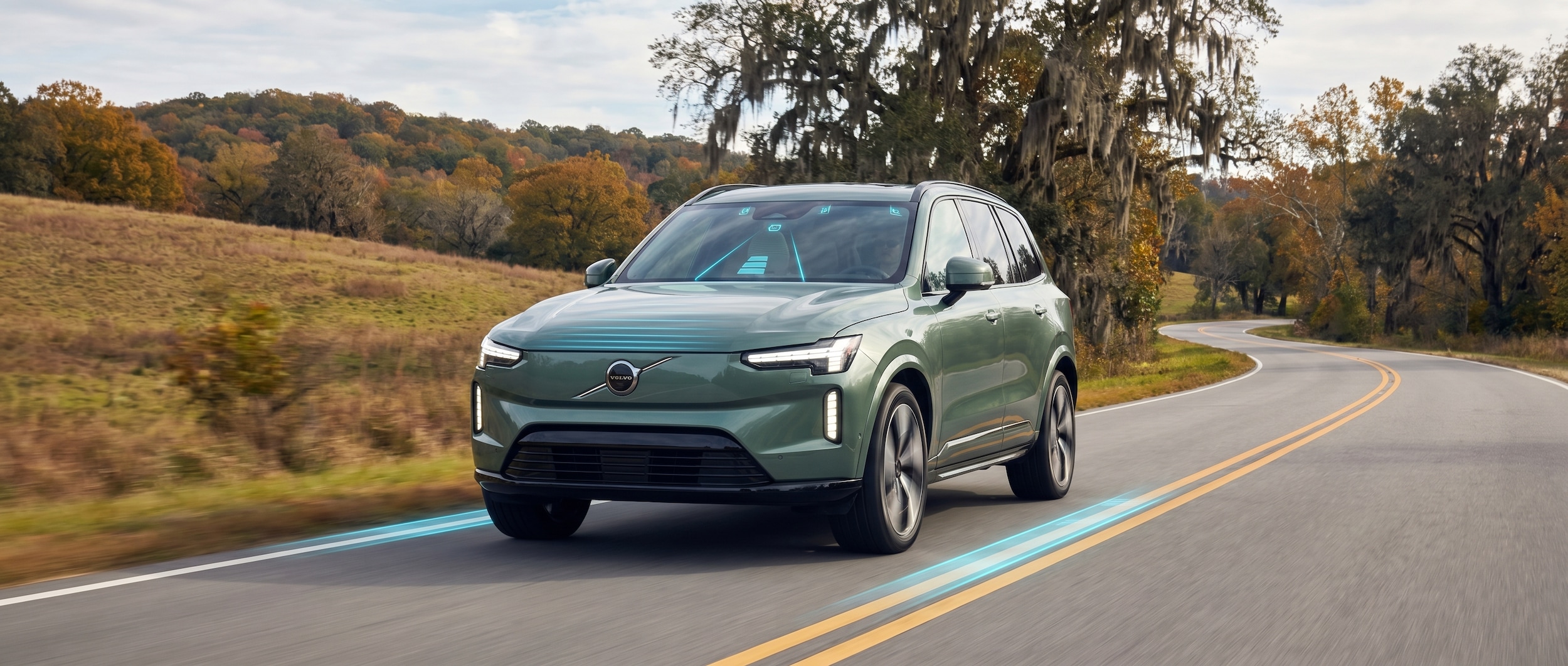 Volvo XC90 with Oncoming Lane Mitigation technology on Greenville SC highway