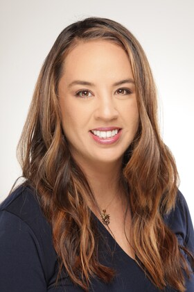 Staff member Emilia Morales from ID_8d6b1f3c24ce