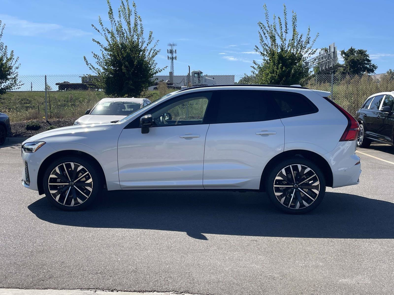New 2027 Volvo XC60 B5 Ultra SUV