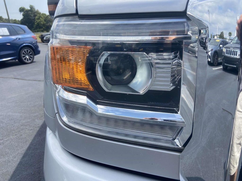 Used 2019 GMC Sierra 2500HD Denali Truck Crew Cab