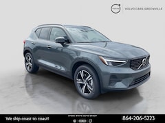 2026 Volvo XC40 B5 Core SUV