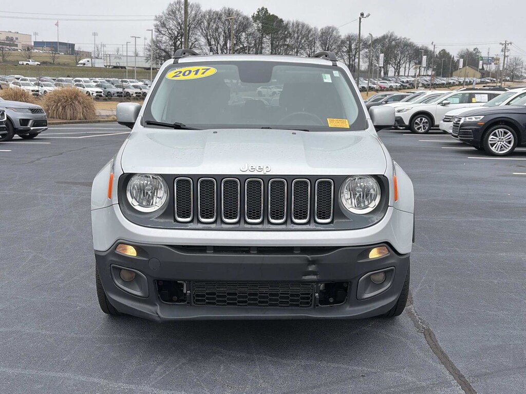 Used 2017 Jeep Renegade Latitude FWD SUV