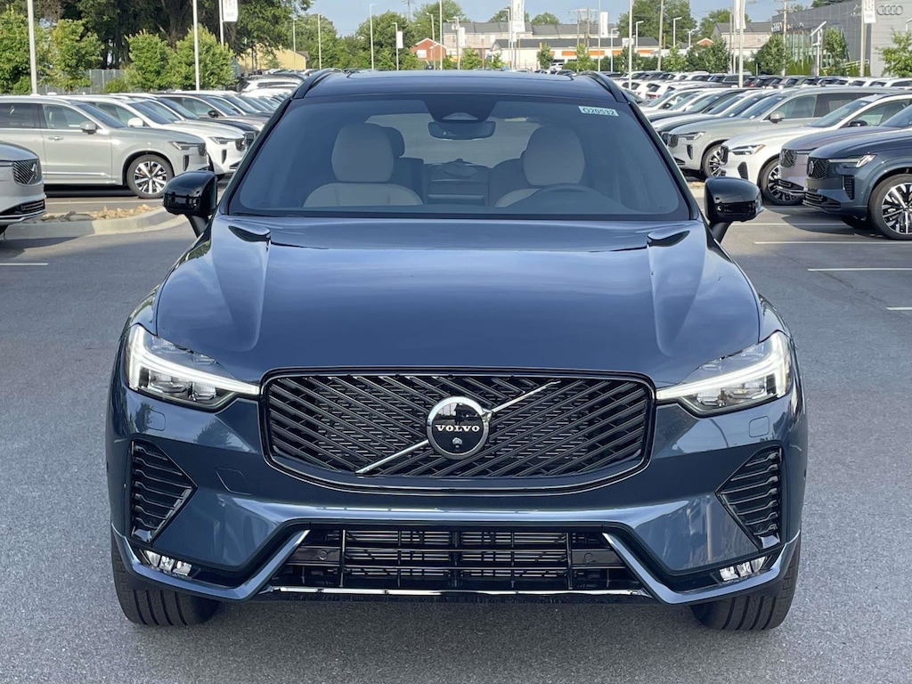 New 2026 Volvo XC60 B5 Plus SUV