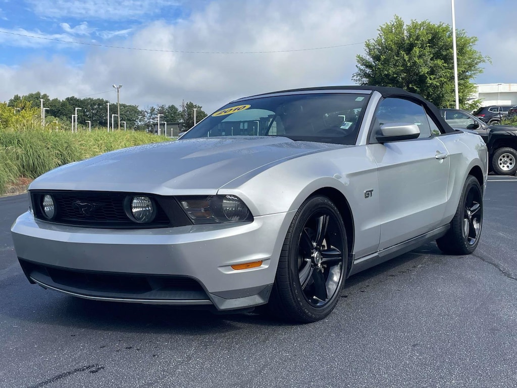Used 2010 Ford Mustang Convertible