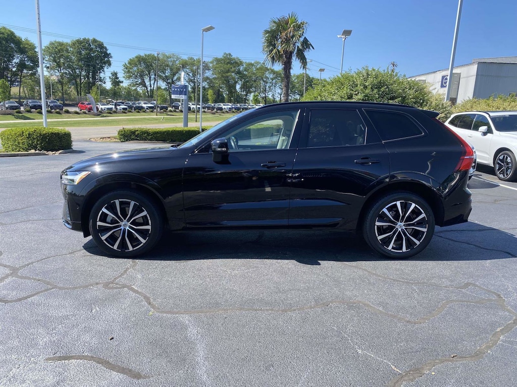 Used 2023 Volvo XC60 B6 AWD Ultimate Dark SUV