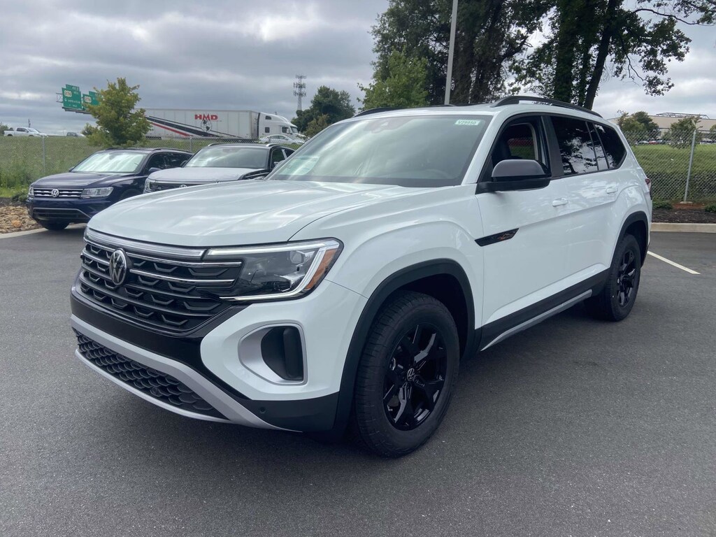 New 2025 Volkswagen Atlas 2.0T Peak Edition 2.0T Peak Edition 4MOTION