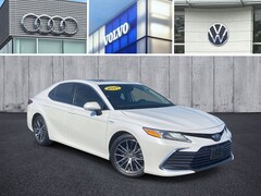 2021 Toyota Camry Hybrid XLE Sedan