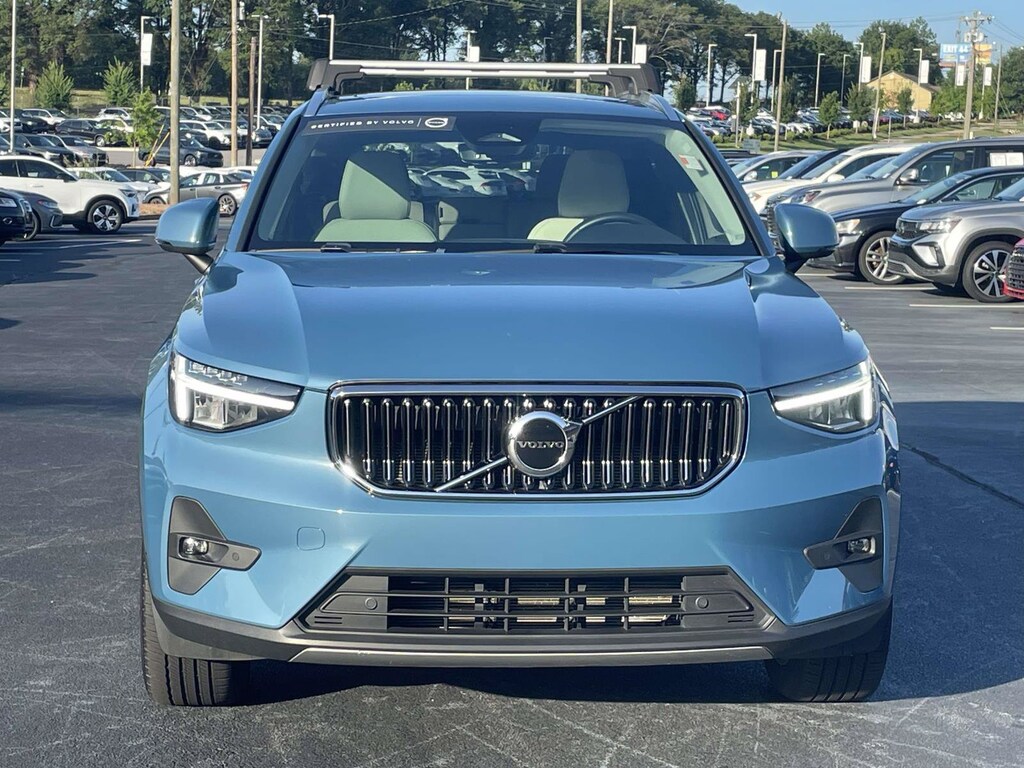 Certified 2023 Volvo XC40 B5 AWD Plus Bright SUV