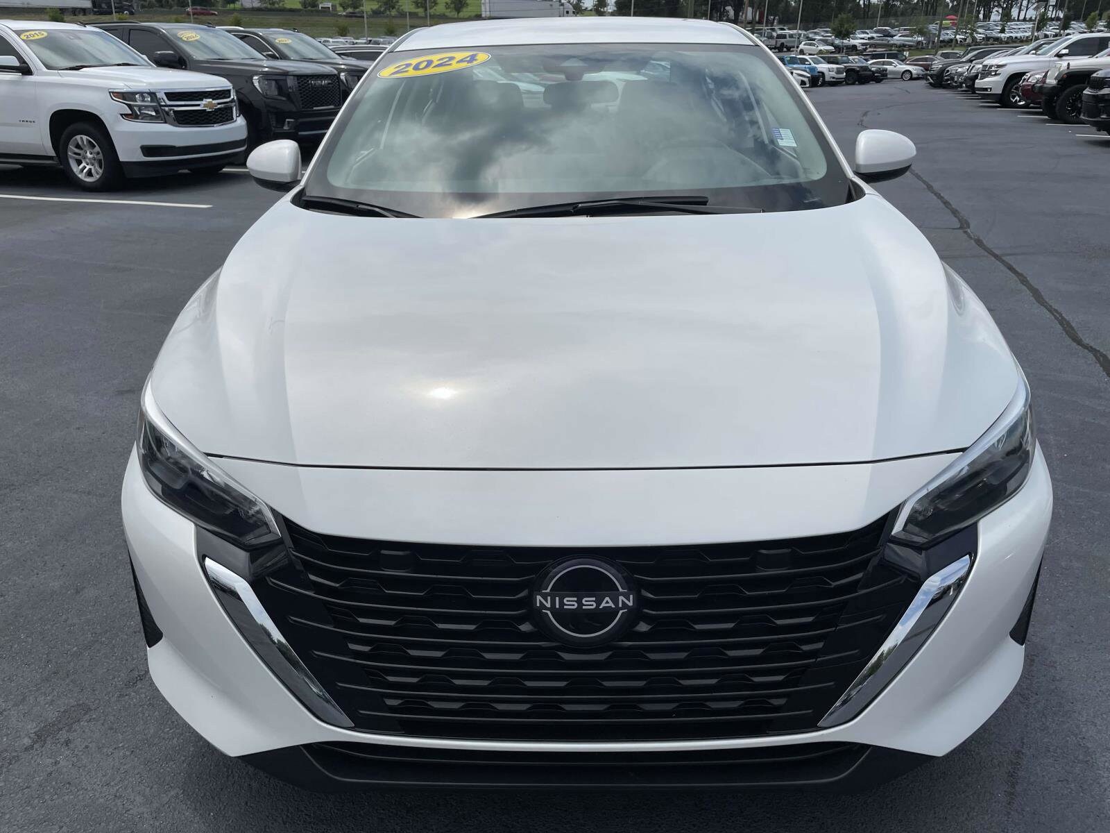 2024 Nissan Sentra SV photo 2