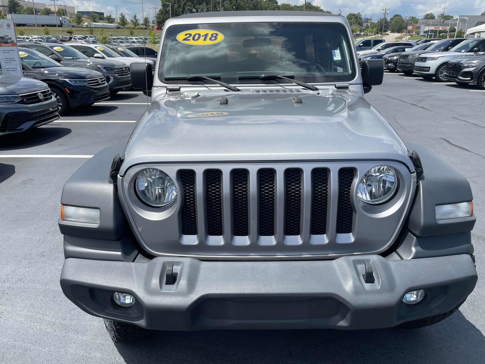 2018 Jeep Wrangler Unlimited Sport S photo 2