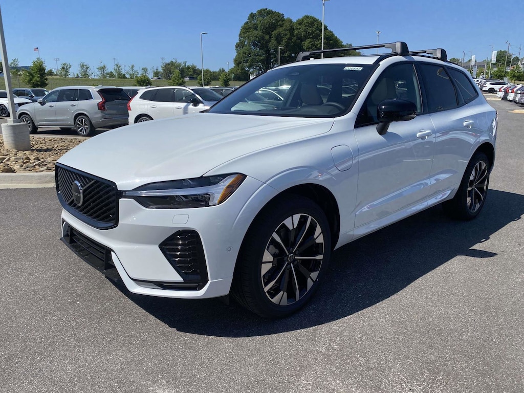 New 2026 Volvo XC60 plug-in hybrid T8 Plus SUV