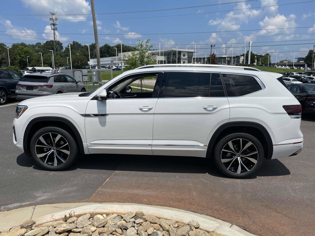 New 2025 Volkswagen Atlas 2.0T SEL Premium R-Line 2.0T SEL Premium R-Line 4MOTION