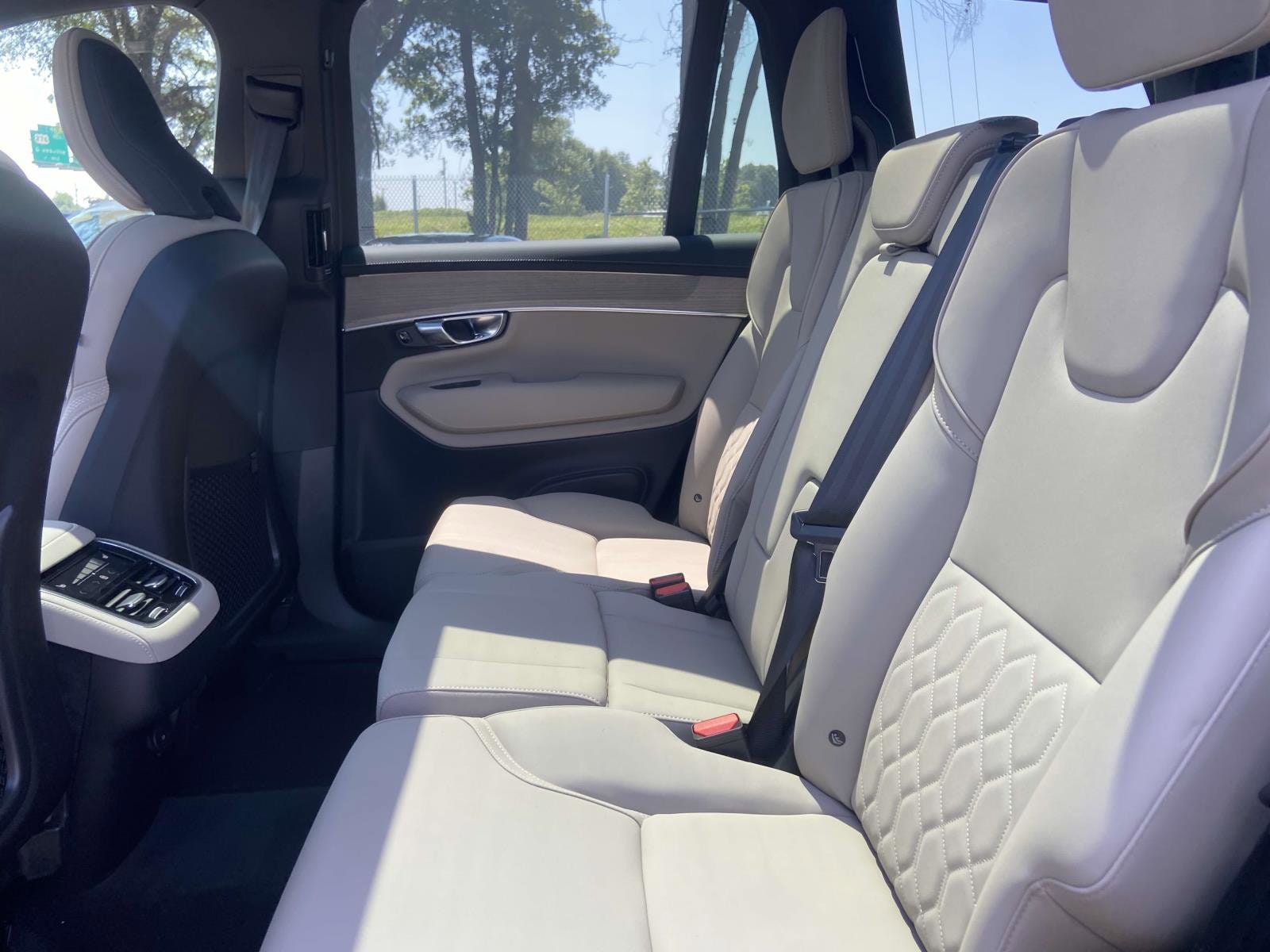 2026 Volvo XC90 Plus - Photo 13