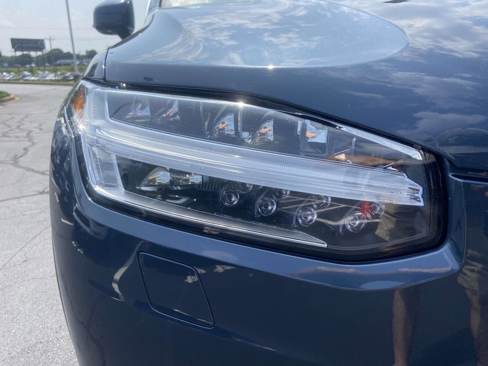 2024 Volvo XC90 B5 AWD Plus photo 4