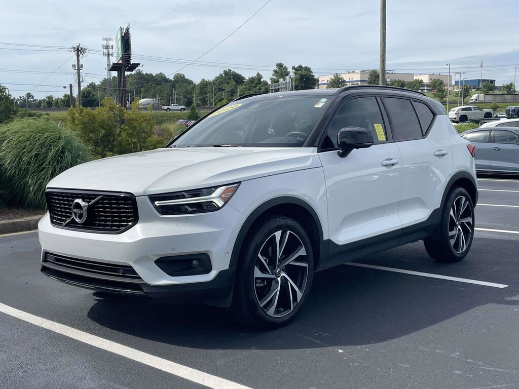 Used 2020 Volvo XC40 T5 R-Design SUV