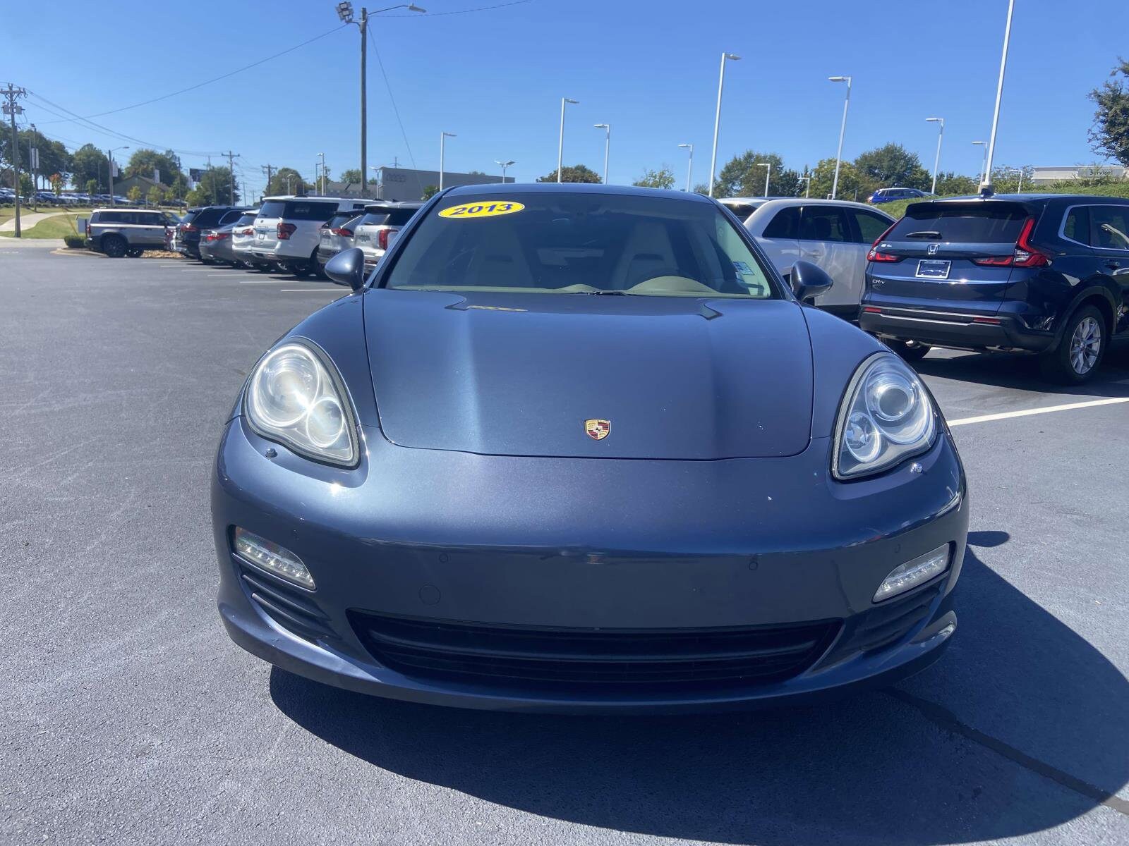 2013 Porsche Panamera S photo 2