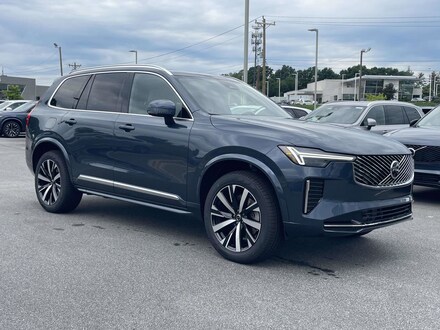 2026 Volvo XC90 B5 Core SUV
