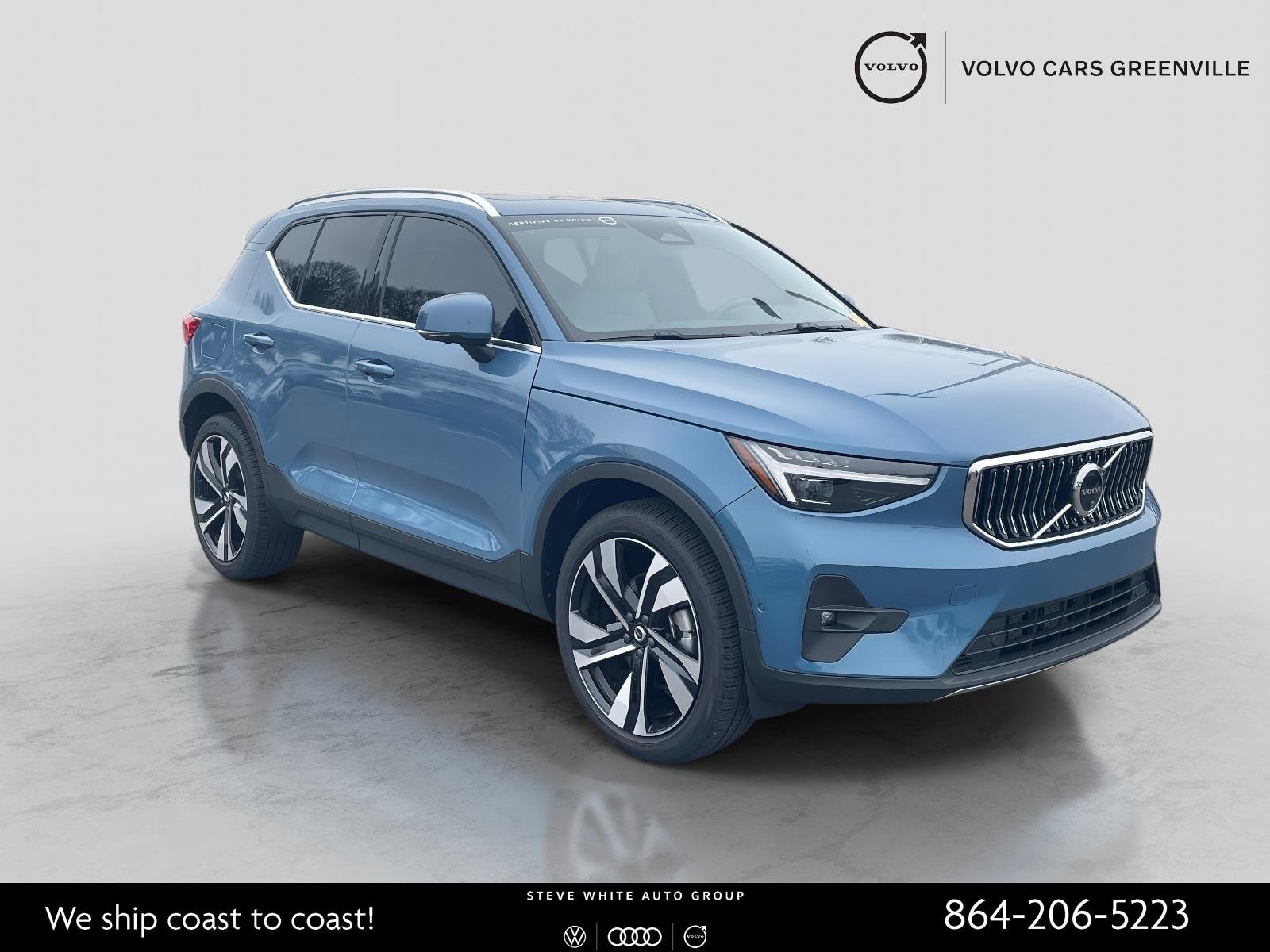 2024 Volvo XC40 B5 Plus Bright Theme AWD