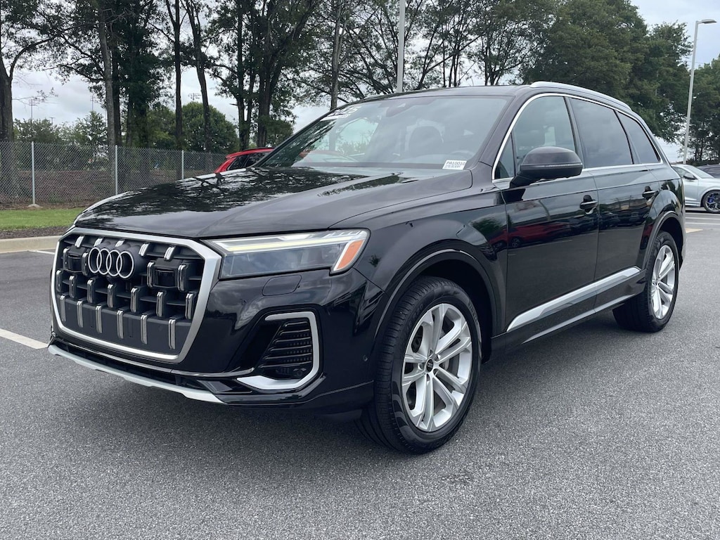 Used 2025 Audi Q7 55 Premium SUV