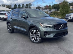 2026 Volvo XC40 B4 Plus FWD SUV
