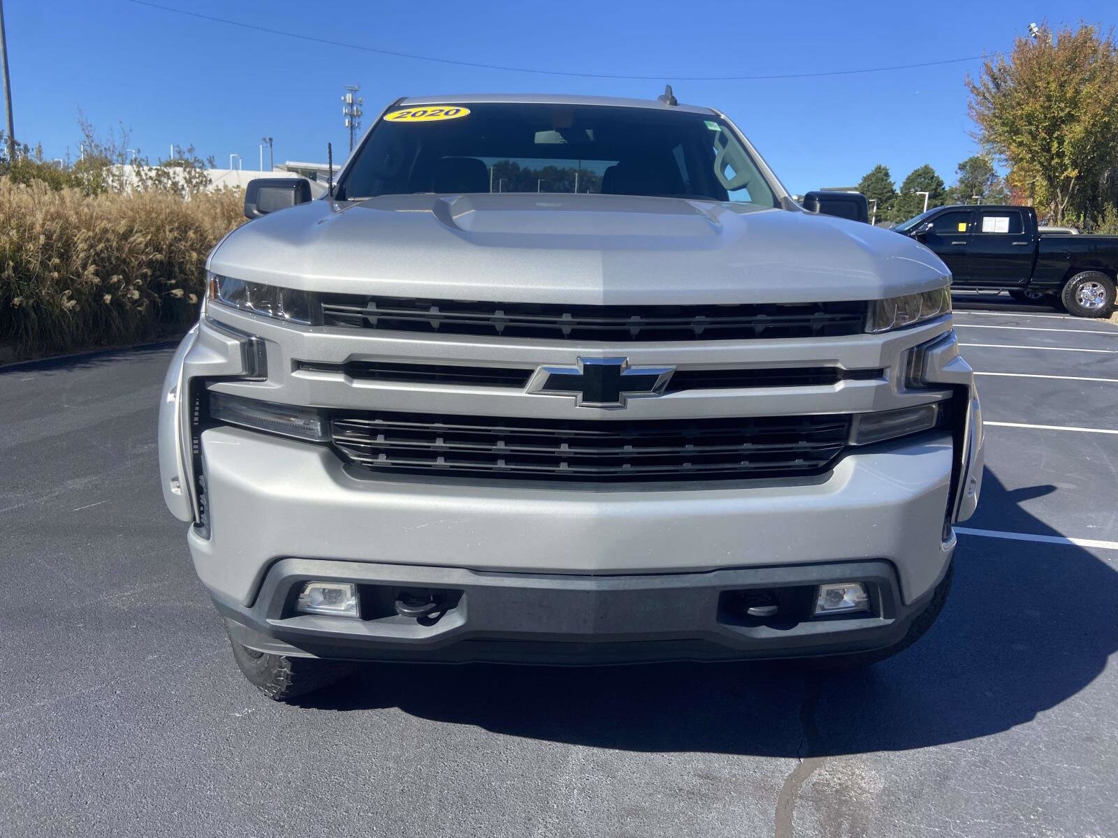 2020 Chevrolet Silverado 1500 RST photo 2