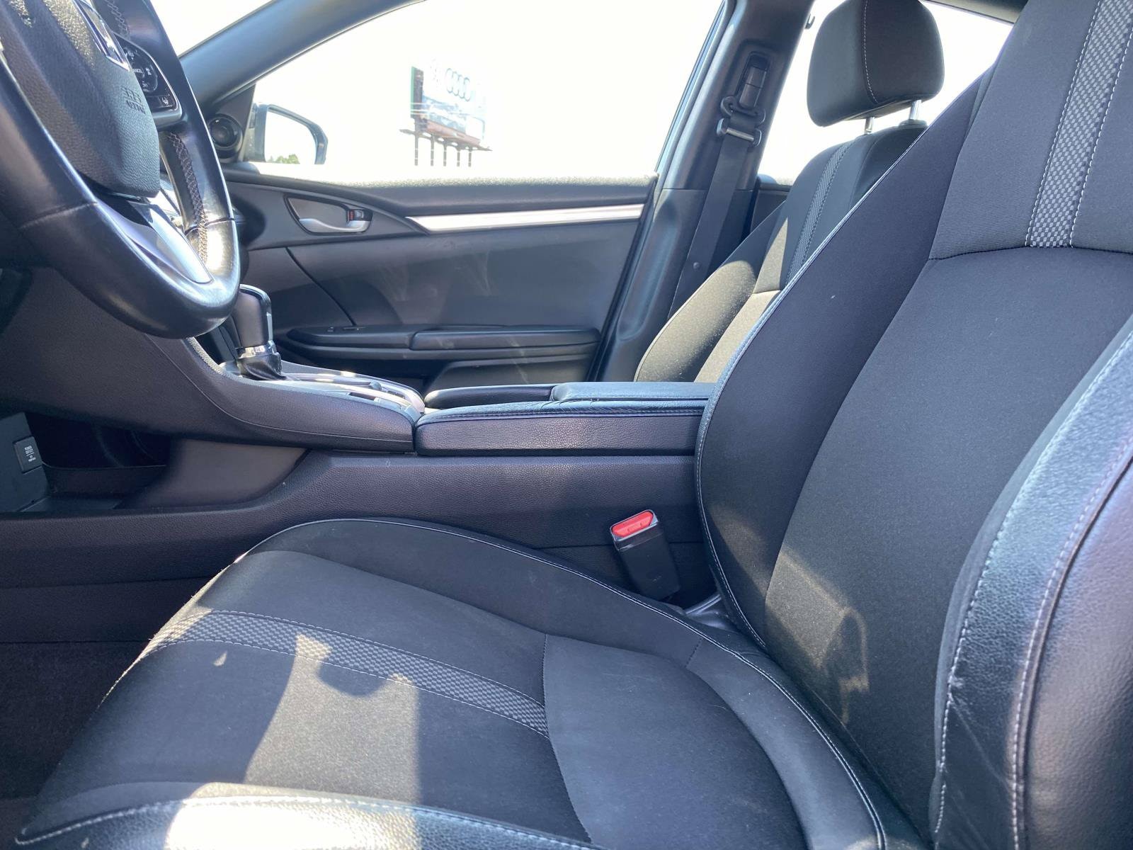 2019 Honda Civic Sport - Photo 14