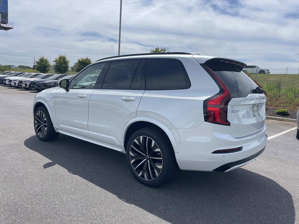 New 2026 Volvo XC90 B6 Ultra Dark Theme 7-Seater SUV