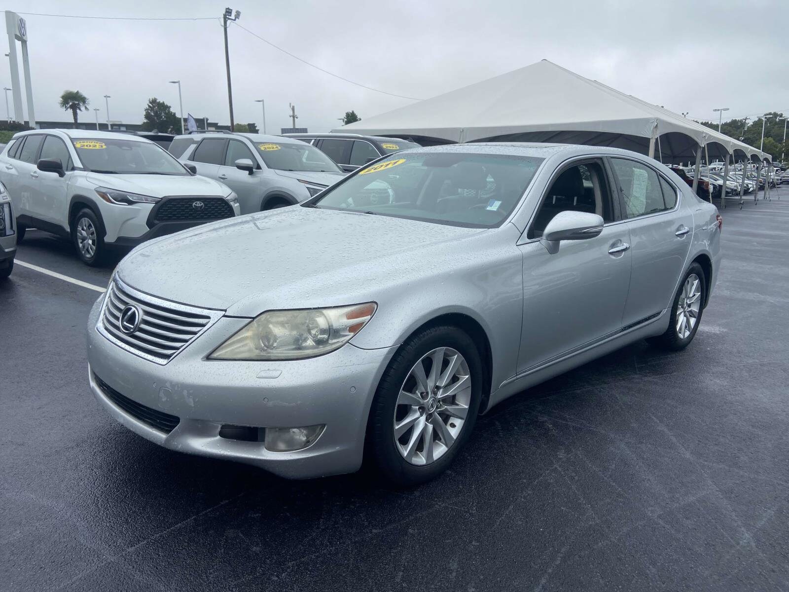2011 Lexus LS 460 AWD photo 2