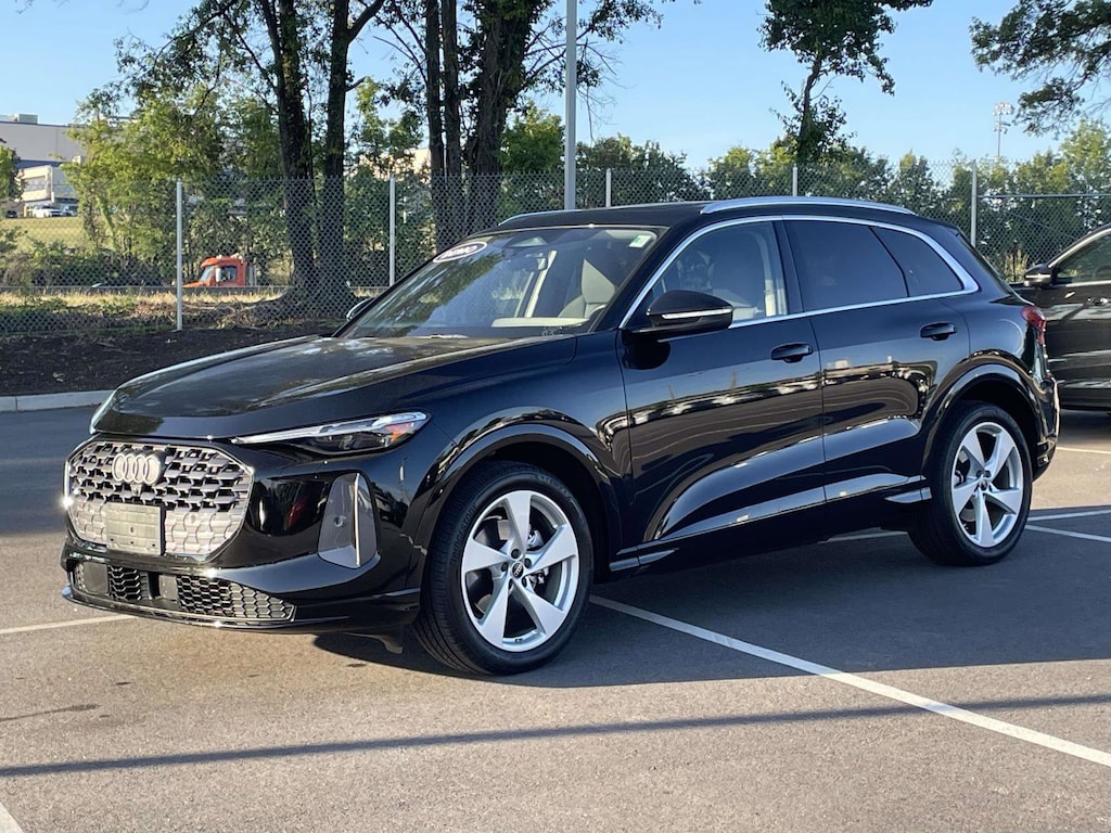 Used 2025 Audi Q5 2.0T Premium SUV