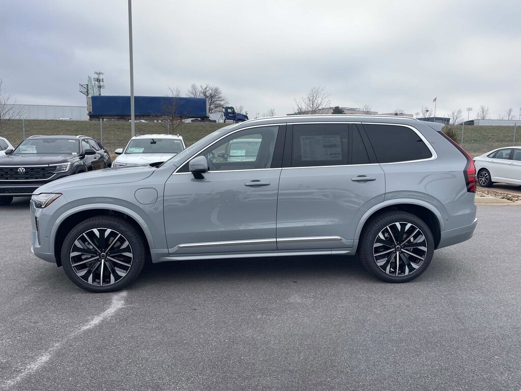 New 2026 Volvo XC90 plug-in hybrid T8 Plus 7-Seater SUV