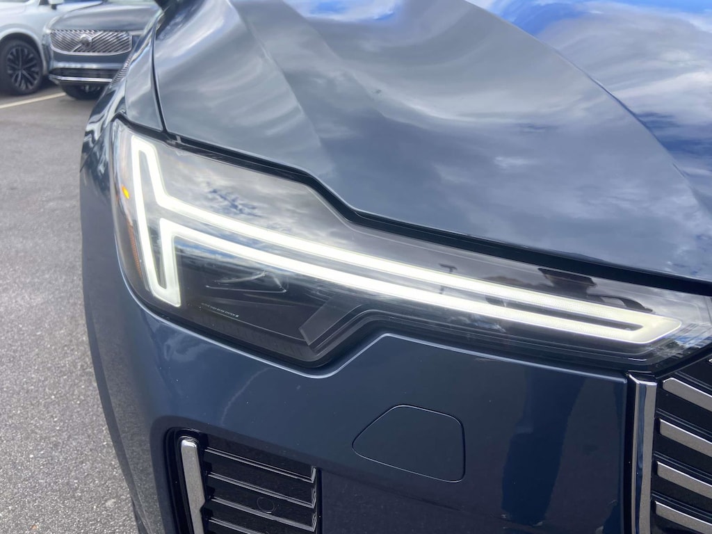 New 2026 Volvo XC90 B6 Plus 7-Seater SUV