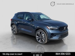 2026 Volvo XC40