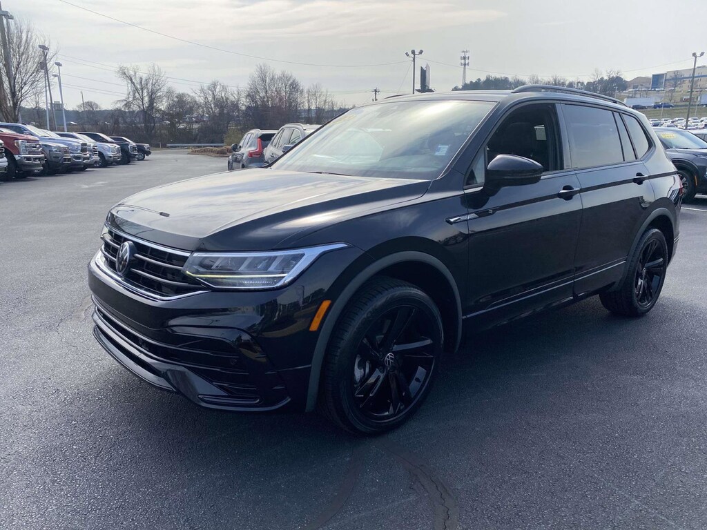 Used 2023 Volkswagen Tiguan 2.0T SE R-Line Black SUV