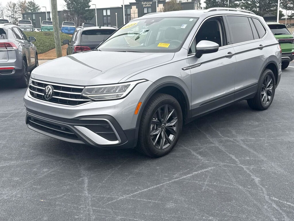 Used 2023 Volkswagen Tiguan 2.0T SE SUV