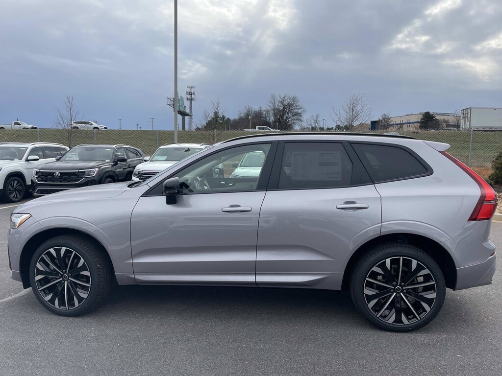 New 2026 Volvo XC60 B5 Ultra SUV